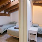 Cozy Duplex Apartment 1 Step To City Center Selfcheckin!