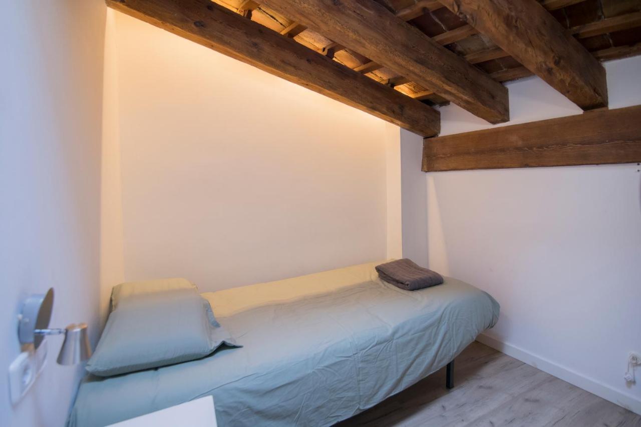 Cozy Duplex 1 Step To City Center Selfcheckin! Apartment Valencia